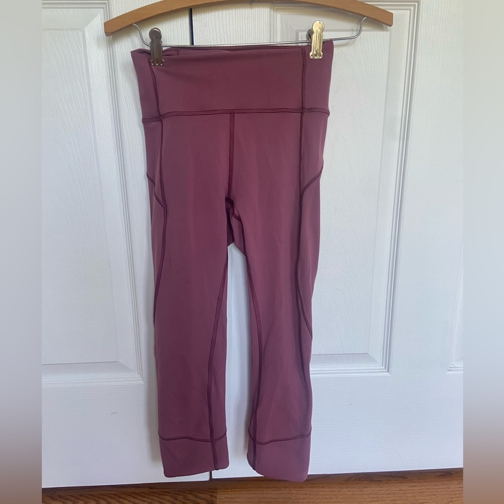 Lululemon In Movement Crop leggings *Everlux 19"